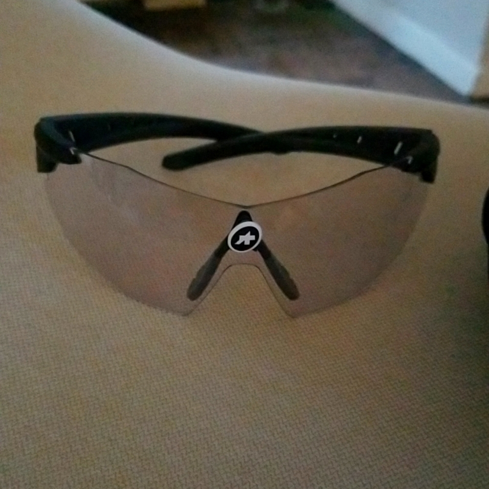 2 pairs of new Skharab glasses of Switzerland